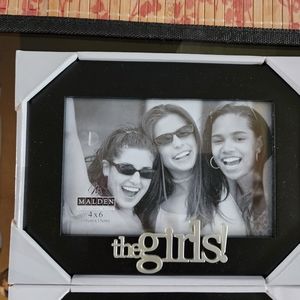 Black Matte photo frame with stand 4 x 6. The girls silver color logo